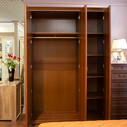 ЕКАТЕРИНА Шкаф плательный 3-хдверный