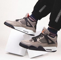 Air Jordan 4 “Taupe Haze” Oil Gray