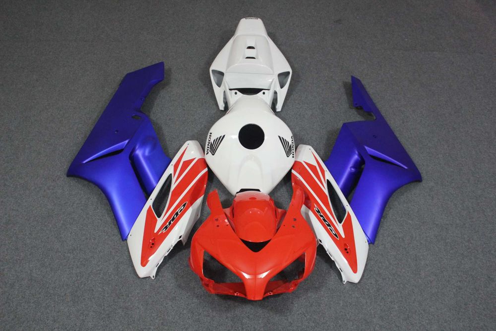 Комплект пластика для мотоцикла Honda CBR 1000RR 04-05 Бело-Красно-Синий