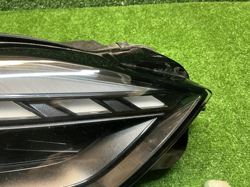 Фара правая Audi A5 2 8W (2019-2025) Laser