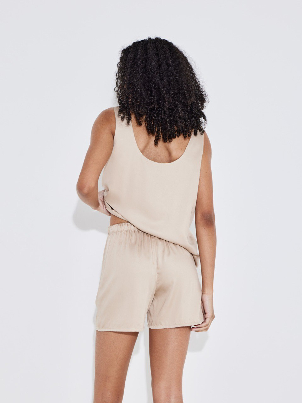 Шорты Aura Shorts In Beige