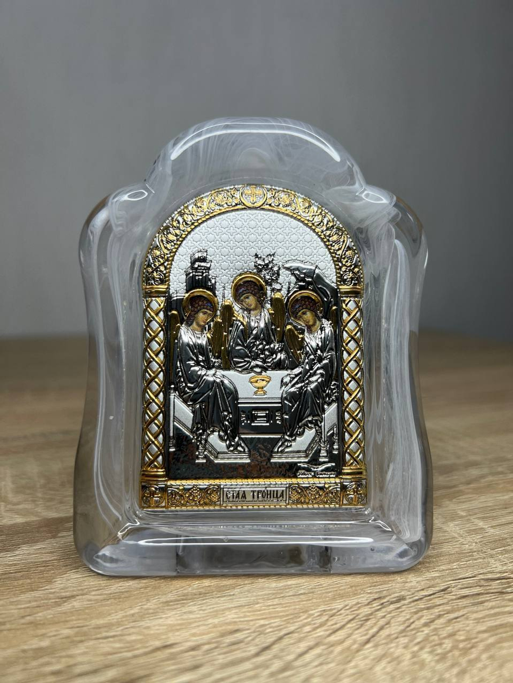 Троица, икона арочная, белое муранское стекло 86х112