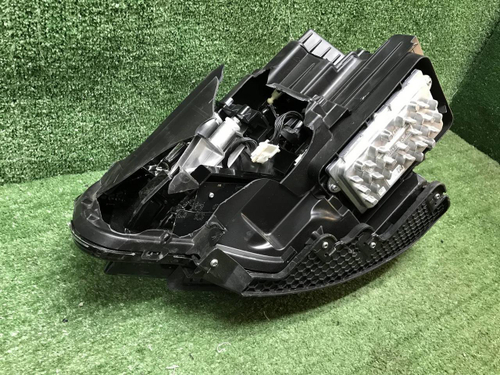 Битая Фара правая Geely Atlas Pro (2021-н.в.) LED