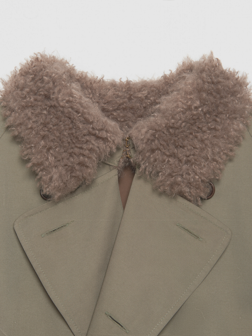 ДВУБОРТНЫЙ ТРЕНЧ-ПЛАЩ