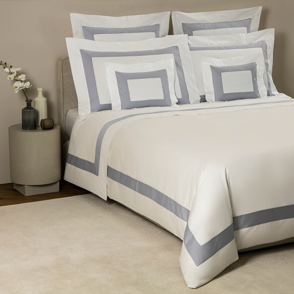 Комплект постельного белья односпальный Frette Essential Bicolor White/Light Sky Blue (140 x 200 см)