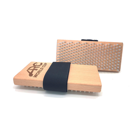 Щетка лыжная ручная ARC RECTANGULAR WORLD CUP со щетиной из твердого нейлона, арт.ARCA0180