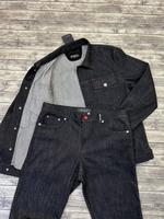 Джинсовый костюм Kiton