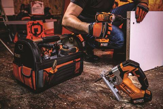 Инструмент для стройки и ремонта: базовый набор от Villager на все случаи жизни