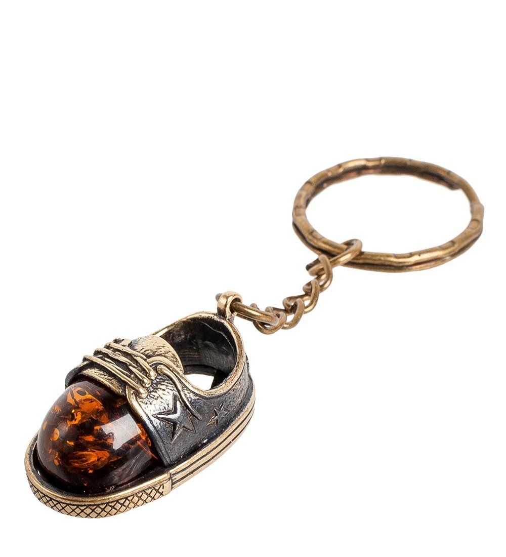 AM- 823 Брелок «Кед» (латунь, янтарь)