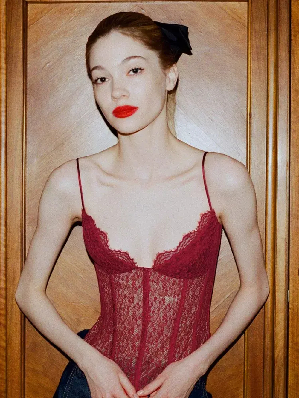 Топ-бюстье корсетного типа из кружева