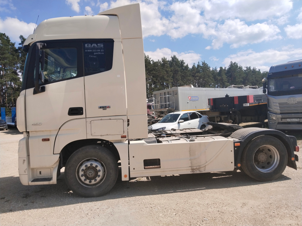 Foton AUMAN 4x2 Седельный тягач BJ4189SLFKA (Дизельный, 11,8 л, 470 л.с. АТ)