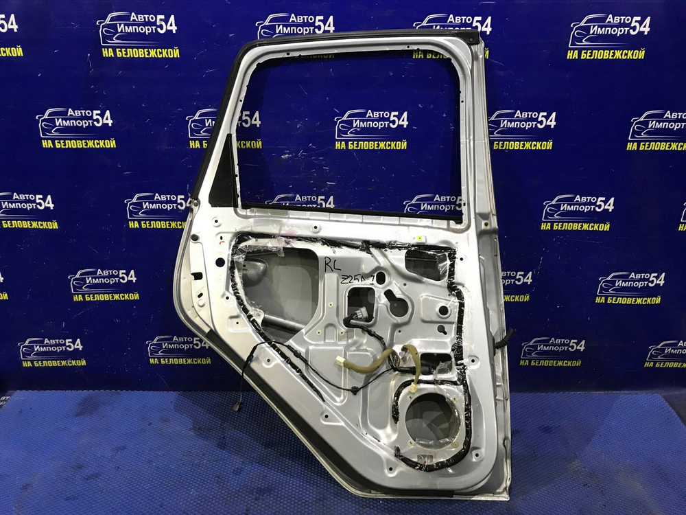 Дверь задняя левая MITSUBISHI COLT 2003