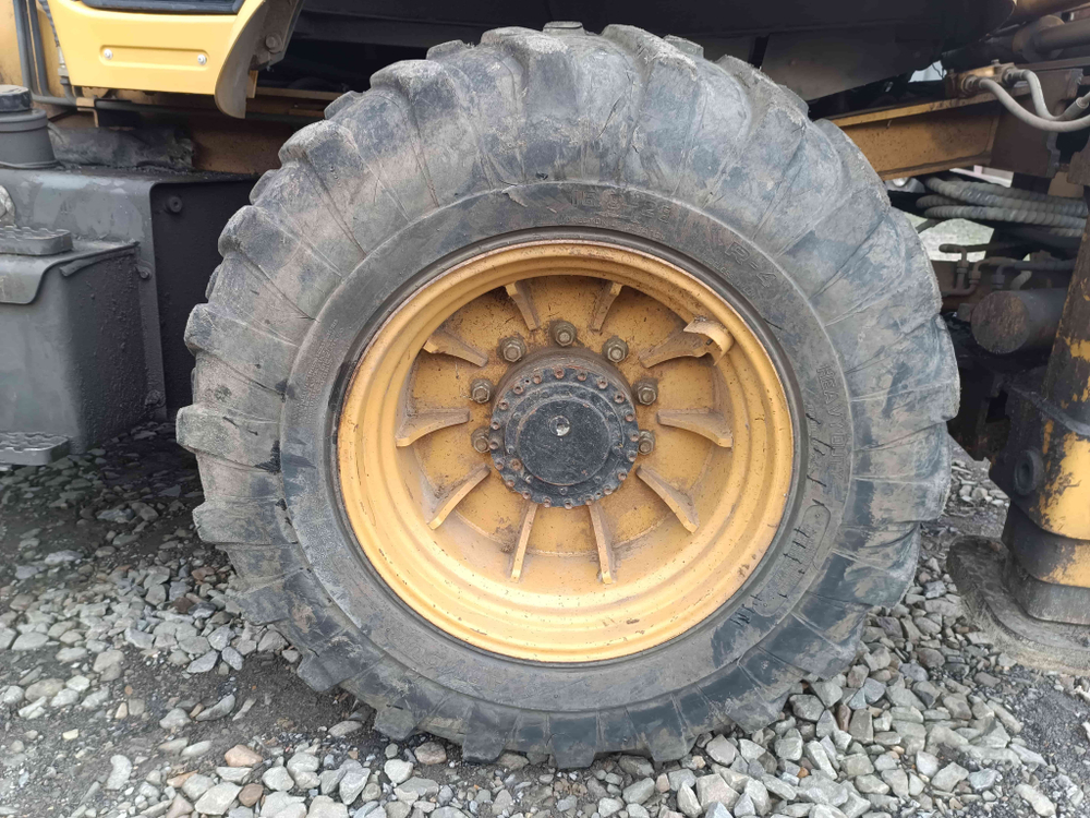 BEL-DOZER BD* Экскаватор-погрузчик BD388H (Дизельный, 4.8 л, 102 л.с. АТ)