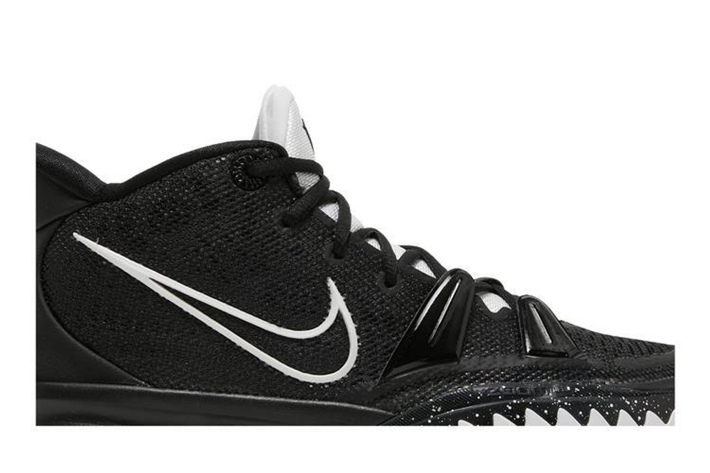 Кроссовки Nike Kyrie 7 Tb