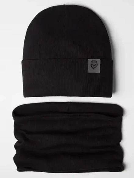 Шапка для девочки на осень