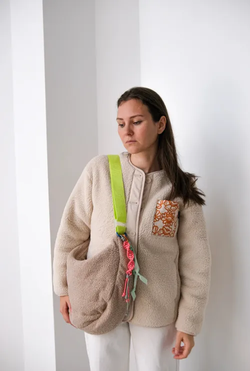 Сумка Aika Bags Долька Макси из барашков халва с неоном