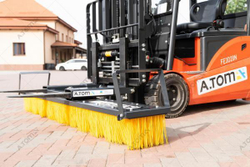 Щетка дорожная на вилочный погрузчик - AТOM 2500