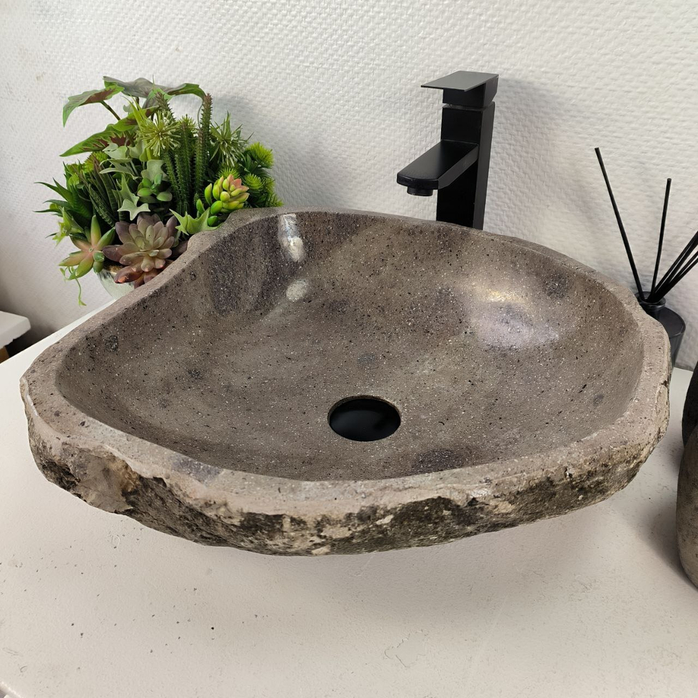 Раковина из речного камня RS-65592 48*44*15 0856