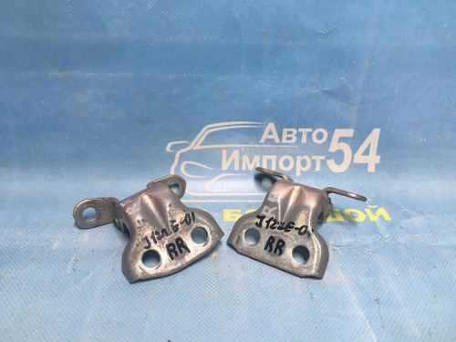 Петля двери задней правой TOYOTA CAMI 2000