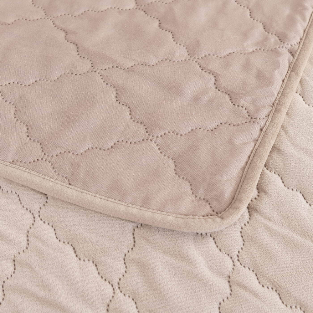 Покрывало 240х260 и 2 наволочки 50x70 Sofi De MarkO Деметра светло-бежевое