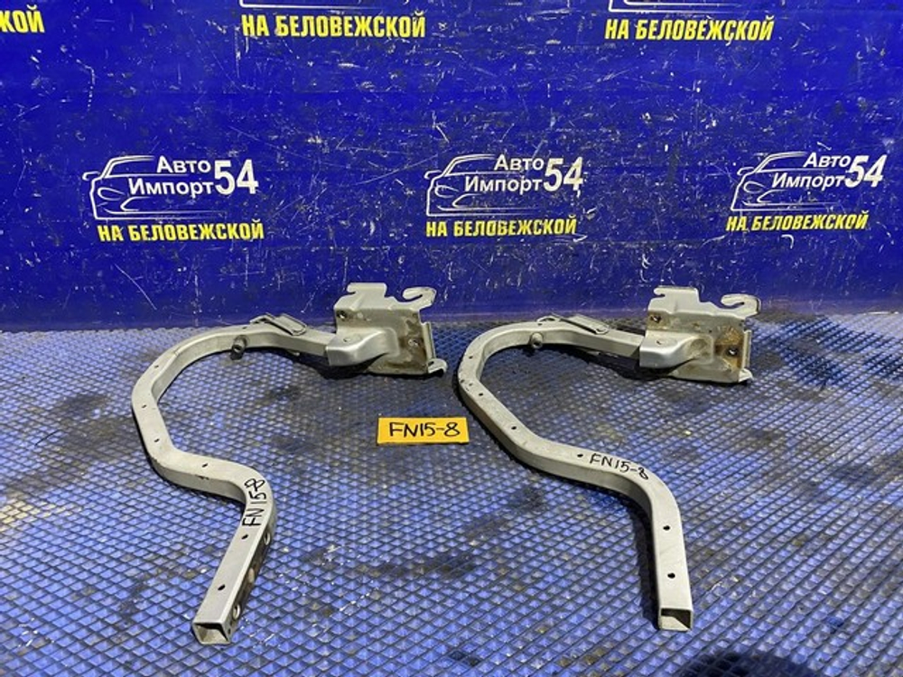 Петля багажника NISSAN PULSAR 1998