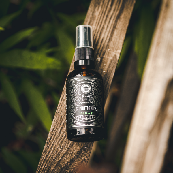 Кондиционер-сыворотка для бороды и волос MOYABORODA "PIRAT" (органик, пачули, бобы тонка, болгарская роза). (15мл.)