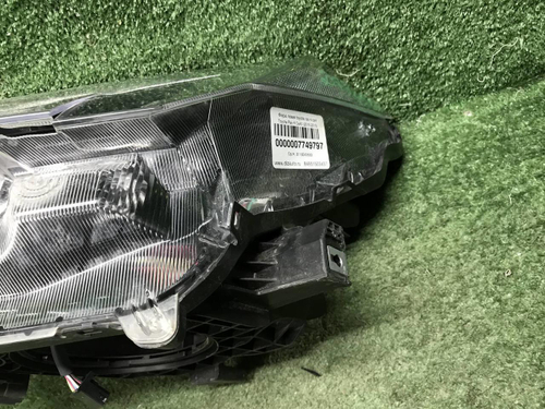 Битая Фара левая Toyota Rav 4 CA40 (2015-2019) LED