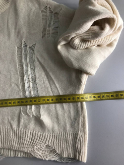 Джемпер в модном дизайне, визуально на 44/46 размер