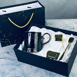 Lenardi 106-298 Кружка 360мл с ложкой и фильтром СТРЕЛЕЦ в под.уп.(х12)Фарфор