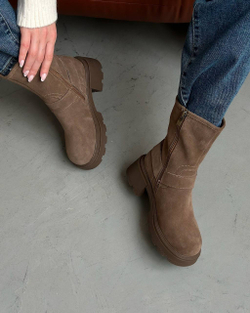 Ботинки из натуральной замши