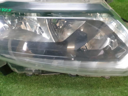 Битая Фара правая Nissan X-Trail t32 (2013-2019) галоген