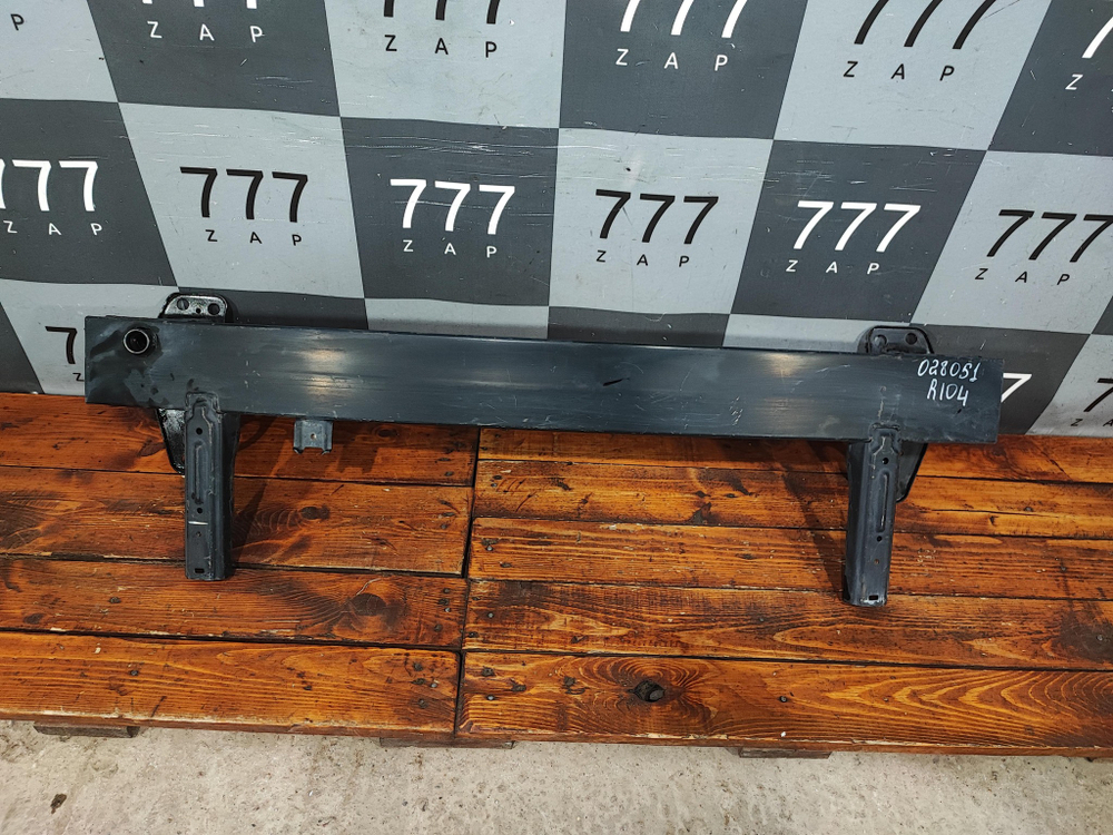 Усилитель переднего бампера Kia Rio 4 (FB) 17-нв Б/У Оригинал 64900H0000