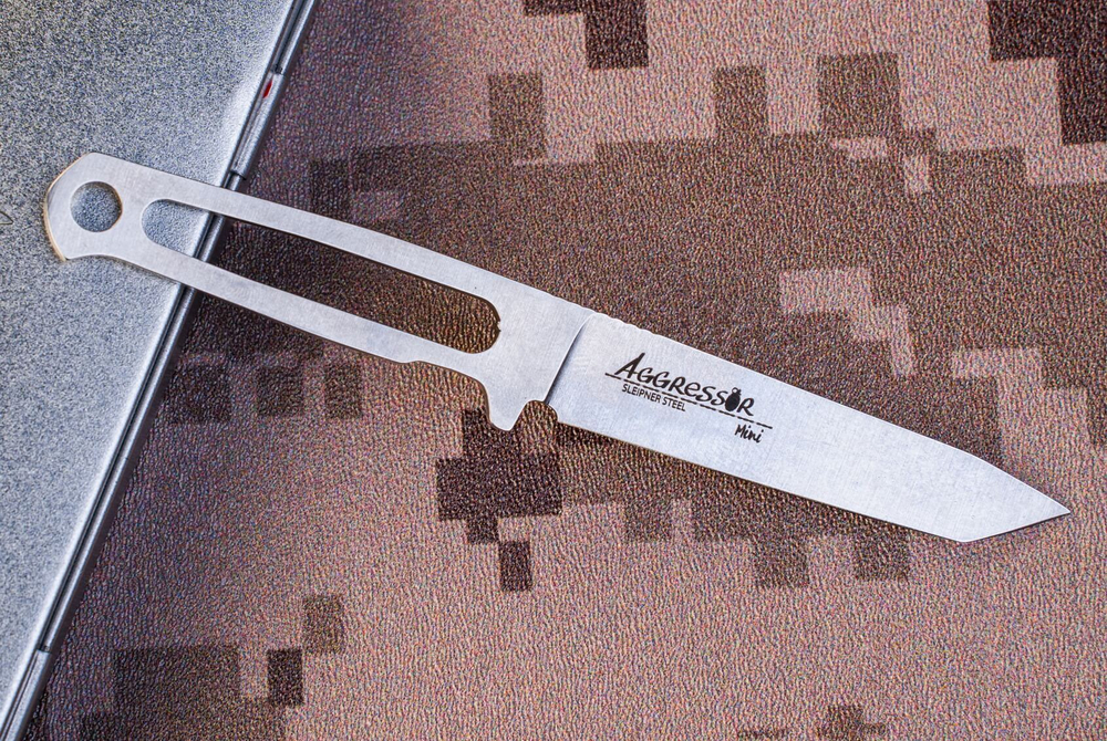 Туристический нож Aggressor Mini SLEIPNER StoneWash