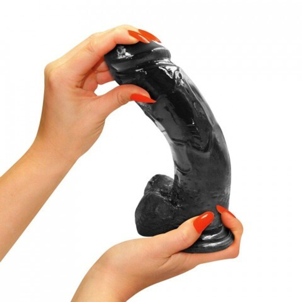 Фаллоимитатор на присоске чёрный 17*3,5 см