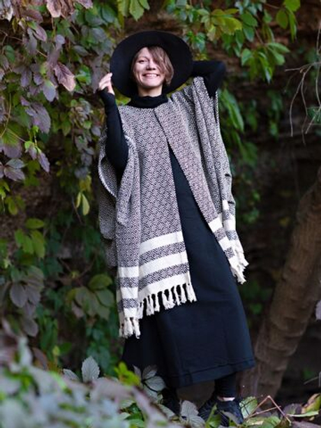 Бохо-накидка из фактурного хлопка (черный с полосами/ромб)