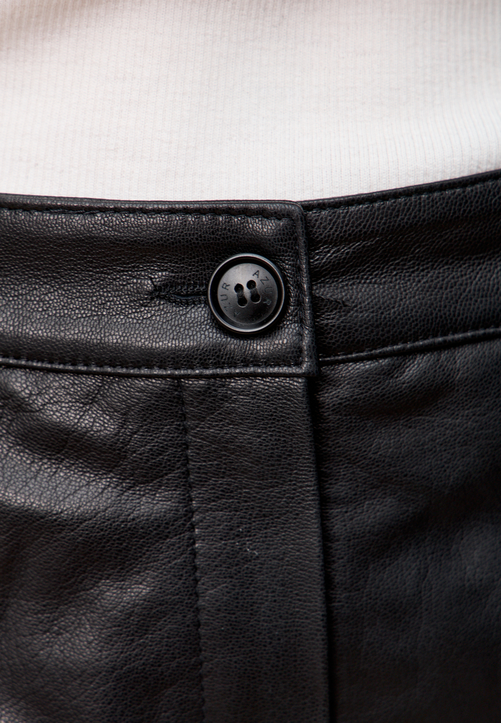 Кожаная юбка мини