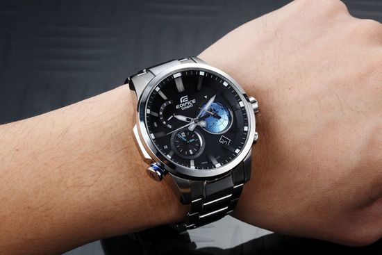 Умные наручные часы Casio Edifice EQB-600D-1A2