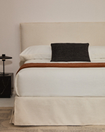 Основание кровати Jaira со съемным чехлом из белого шенилла для матраса 150 х 190 см