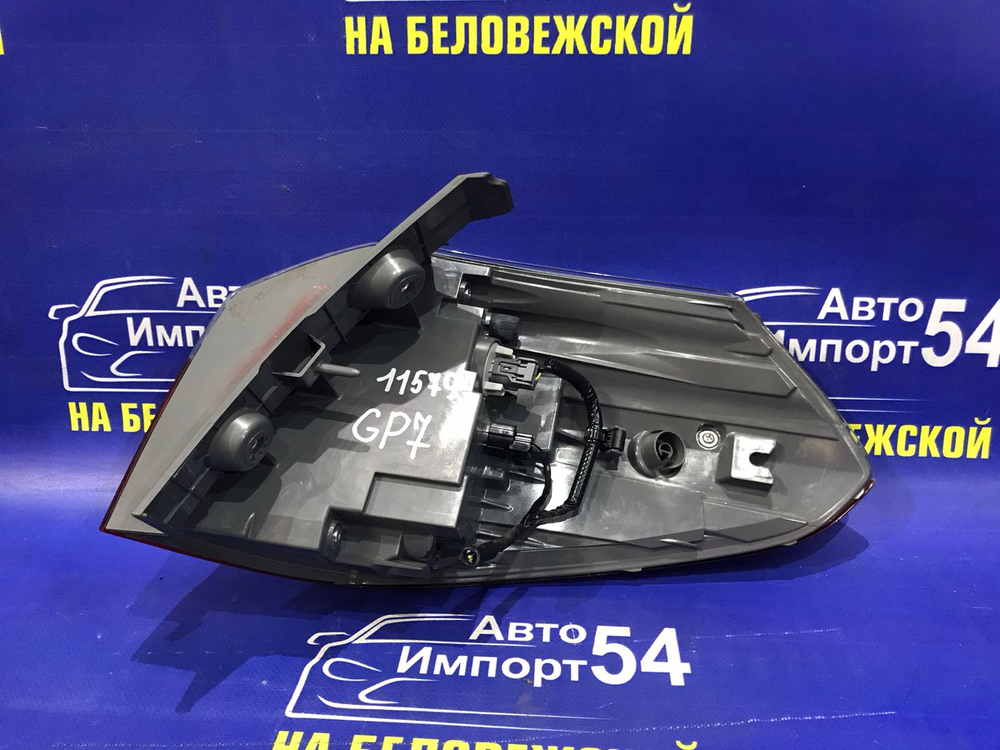 Стоп левый Honda SHUTTLE 2015-2019