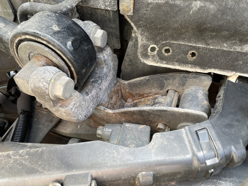 Кронштейн торсиона кабины левый 2018г