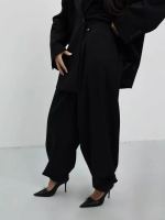 Брюки с маленькими деталями, Черные