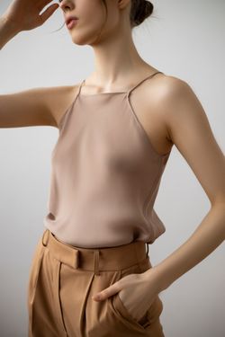 Брюки прямого кроя бежевые