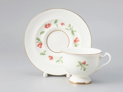 Чашка с блюдцем чайная форма Айседора рисунок Брусника арт. 81.26751.00.1