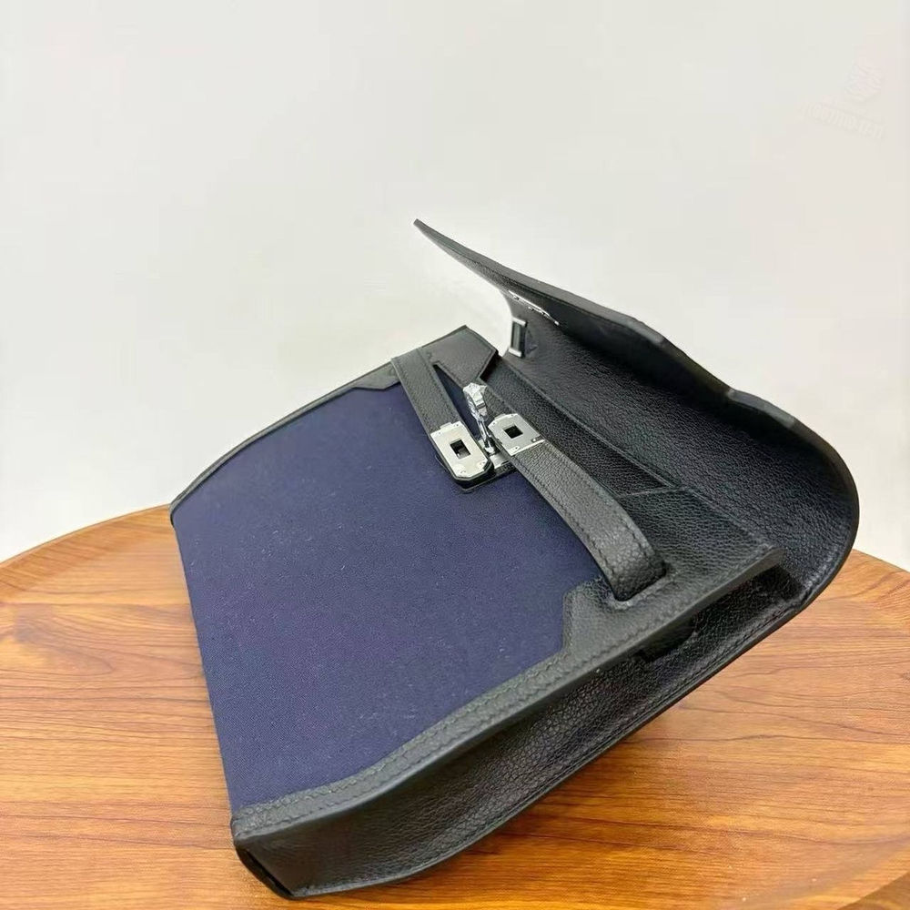 Клатч-Сумка через плечо Hermes Kelly Depeches 25