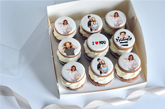 Капкейки с картинками и надписями на прянике, упаковка на 9 шт