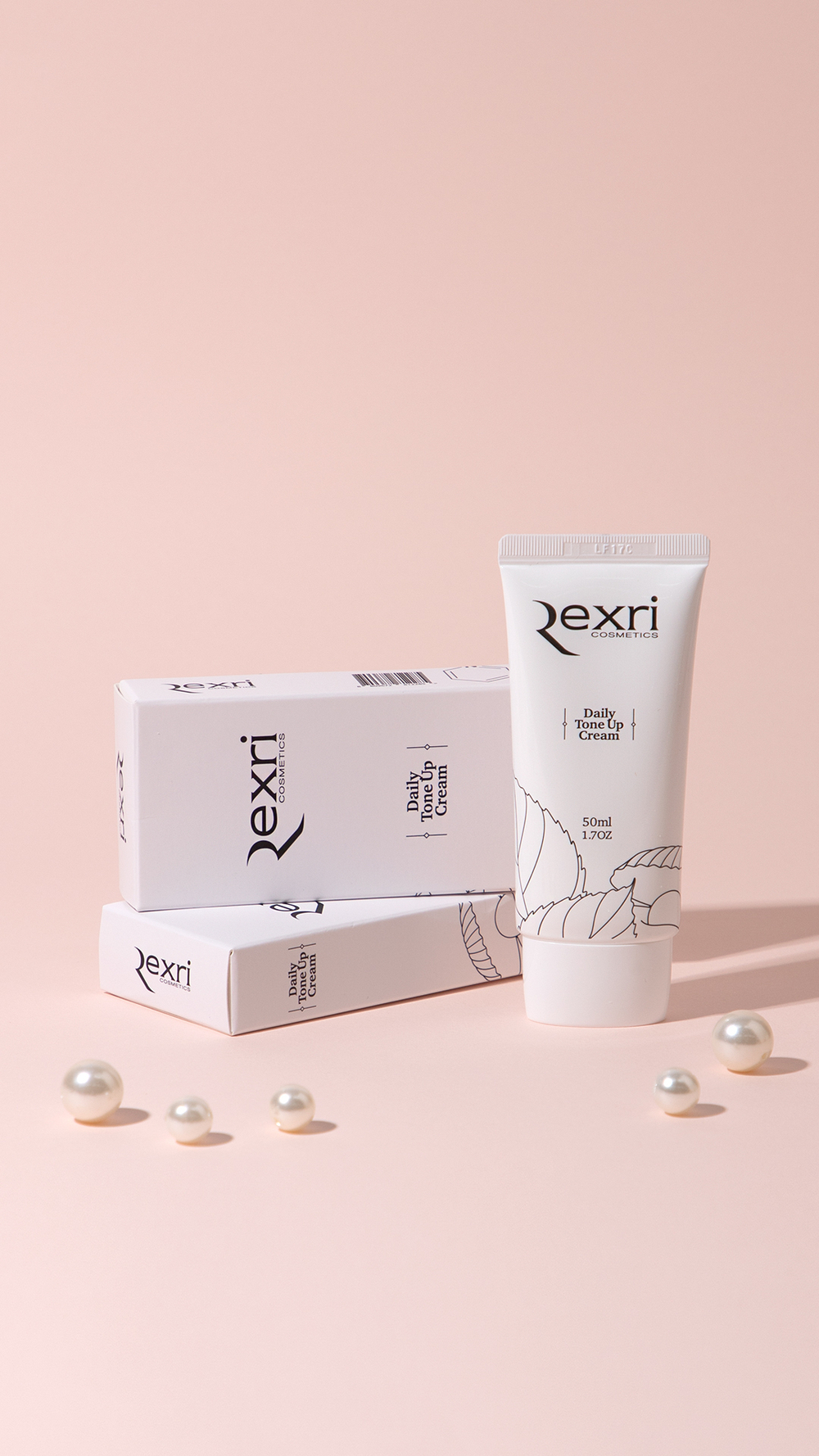 Ежедневный тональный крем с осветляющим эффектом Rexri Tone Up 50 мл