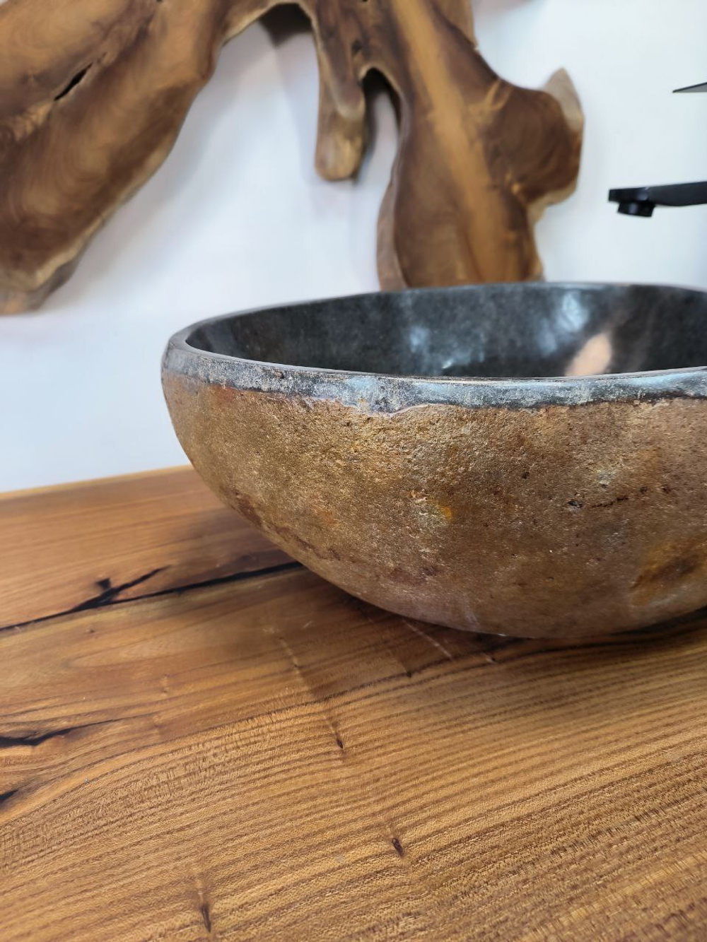 Раковина из речного камня RS-65882 45х35х15 из натурального камня