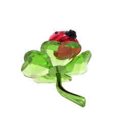 IDYLLIA:LADY BUG AND CLOVER