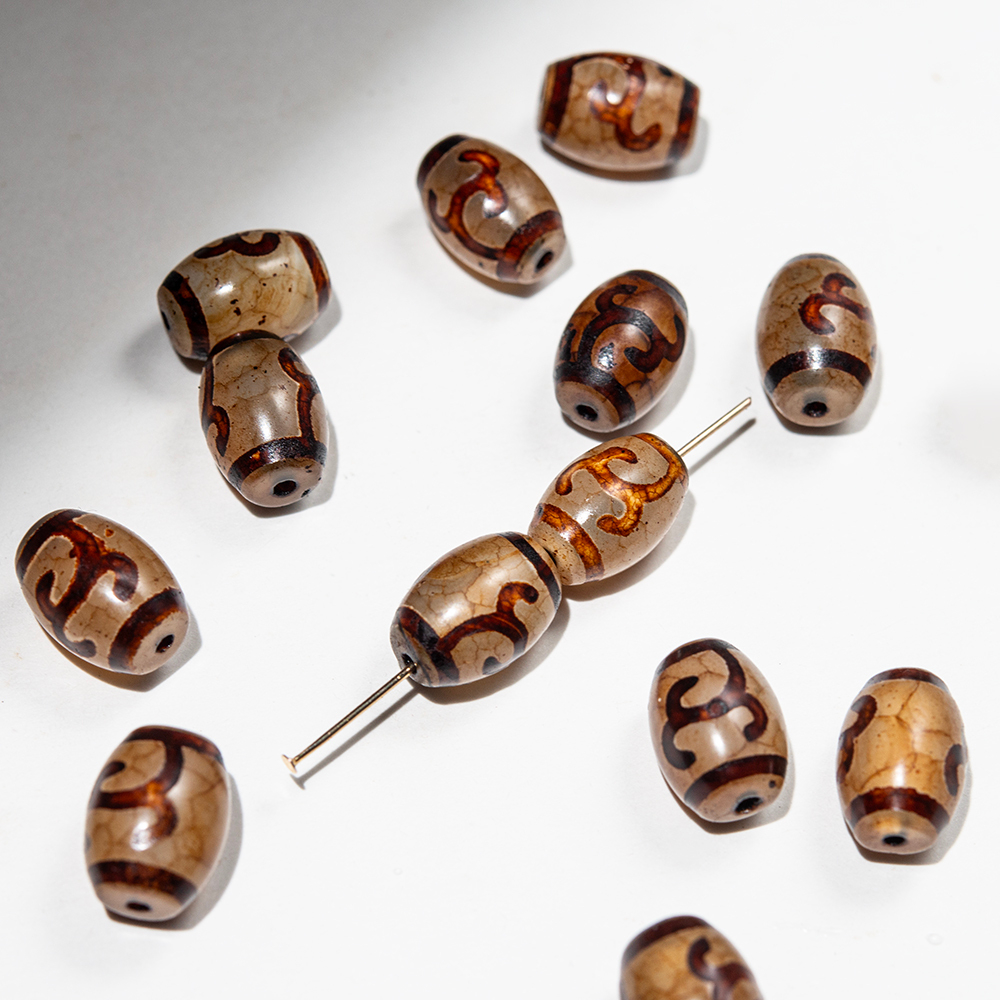 Бусина Дзи "Зеленая Тара" из агата, 10*14мм, коричневый