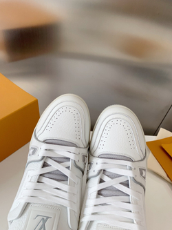 Louis Vuitton Trainer Sneaker